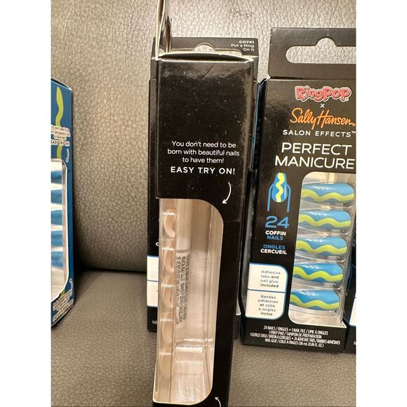 Sally Hansen Ring Pop Green and Blue Halloween Coffin Shape Nails New - Picture 5 of 5